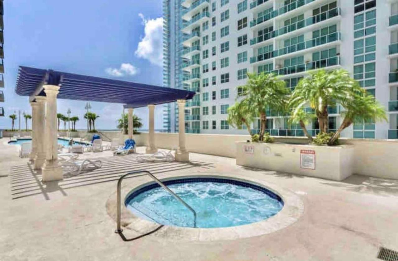 Luxurious 1Br High Rise Condo Brickell-Free Parking Miami Exterior photo