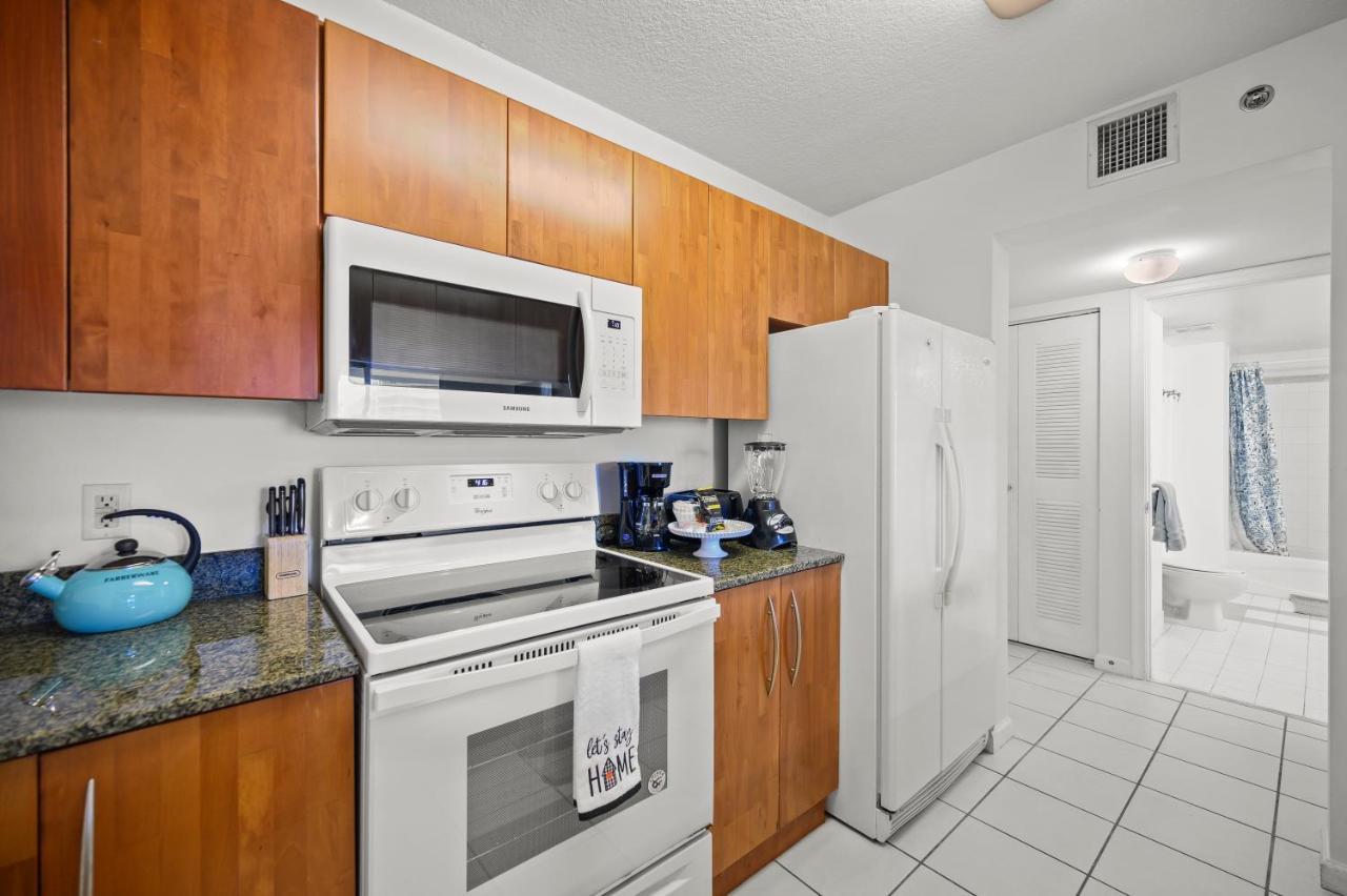 Luxurious 1Br High Rise Condo Brickell-Free Parking Miami Exterior photo